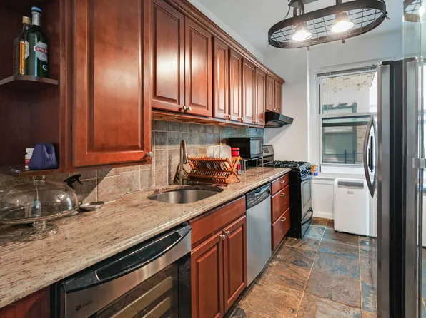 875 West 181st Street image 8 of 17