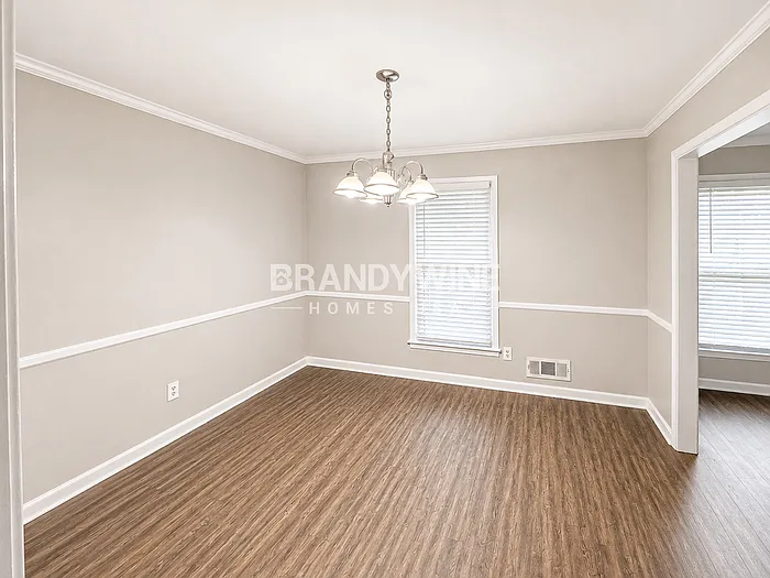 4520 Dorset Cir — Photo 8