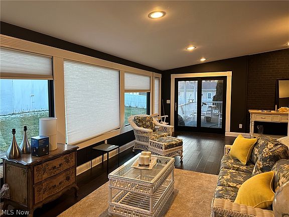 5th image of 3192 Mogadore Rd