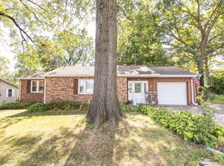 7 S Delaware Ave, Belleville, IL 62221