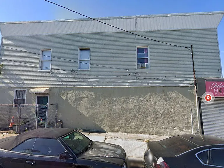 16844 Liberty Ave — Photo 2