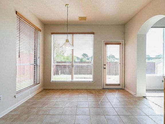 3rd image of 10110 Bayou Manor Ln