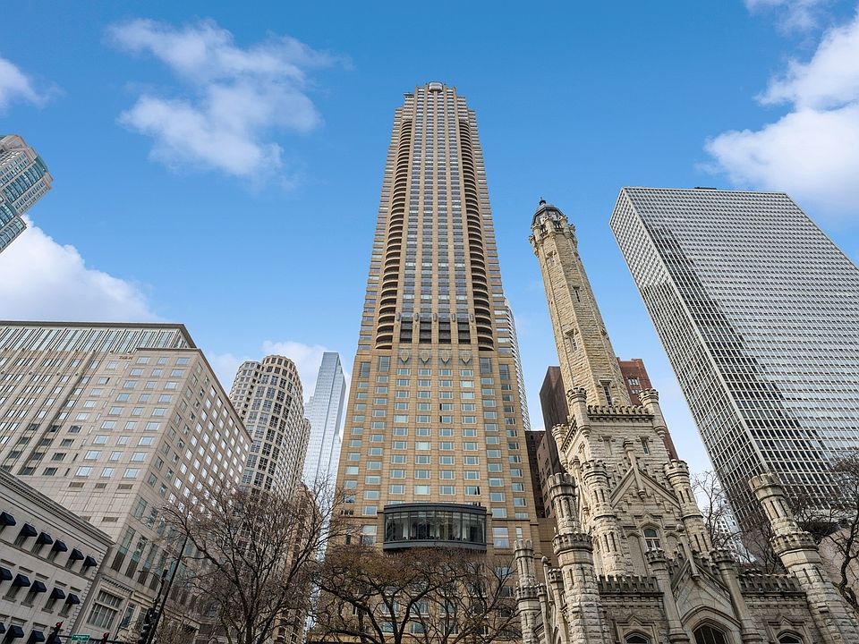 1st image of 800 N Michigan Ave APT 4701