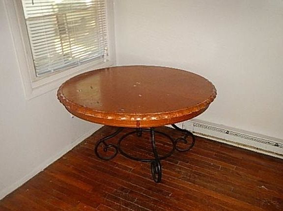 5th image of 2405 Yorktown Ave