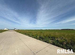 5494 Meghan Ave, Bettendorf, IA