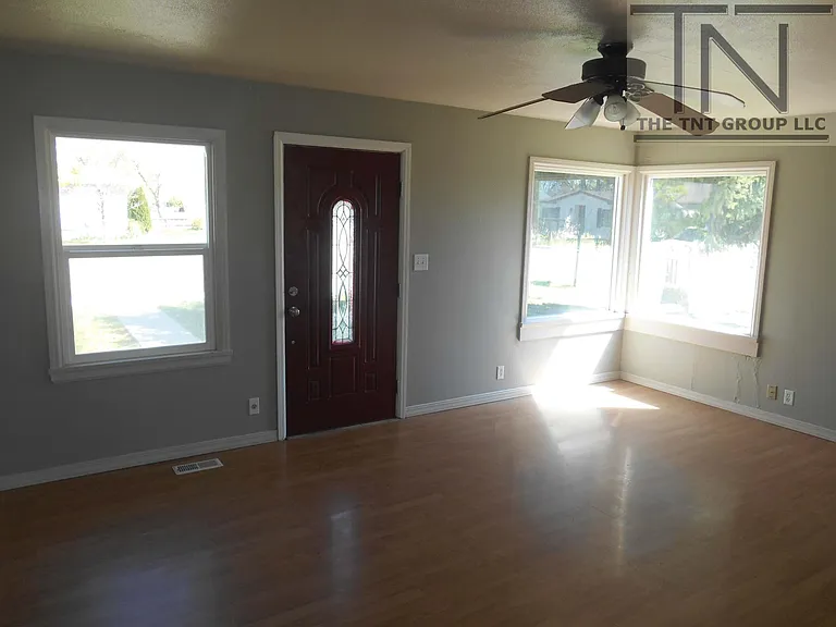 523 S Diamond St — Photo 2