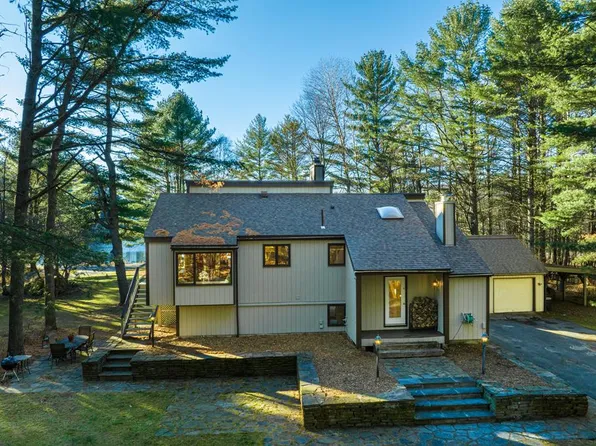 313 Forest Hill Ave, Saranac Lake, NY 12983