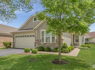 1175 Barkston Ln, Aurora, IL 60502