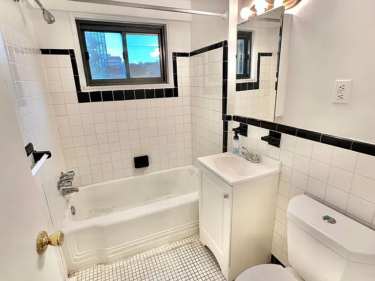 2141 I St NW #402 — Photo 20