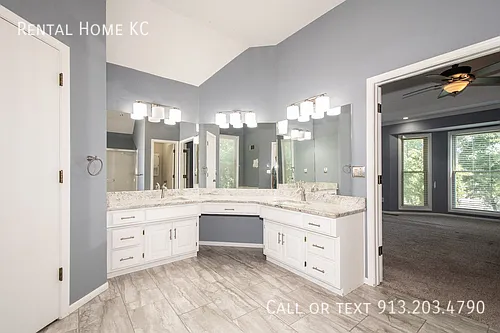 15730 W Locust St — Photo 21