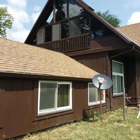 611 N Spruce St — Photo 2