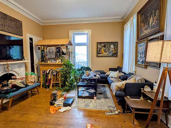 4th image of 1321 Eutaw Pl #2R