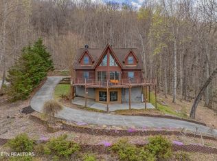 211 Wolf Run, Caryville, TN 37714