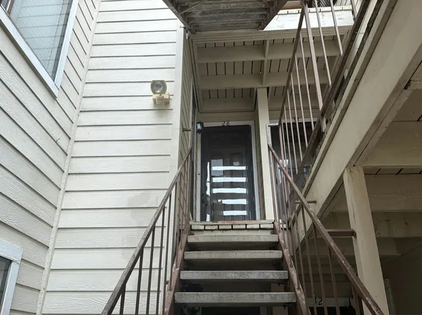 3500 Tangle Brush Dr APT 28, Spring, TX 77381