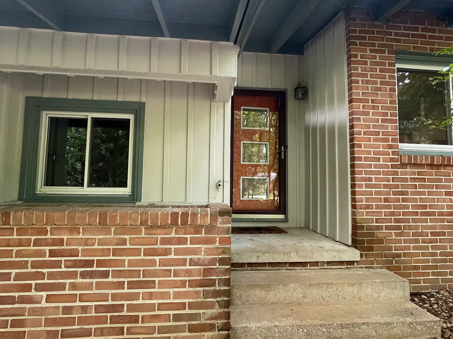 3 bed, 1469 sqft, $3,195 — Photo 2