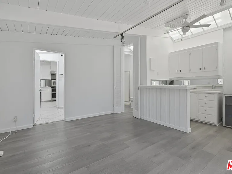 738 Hanley Ave — Photo 43