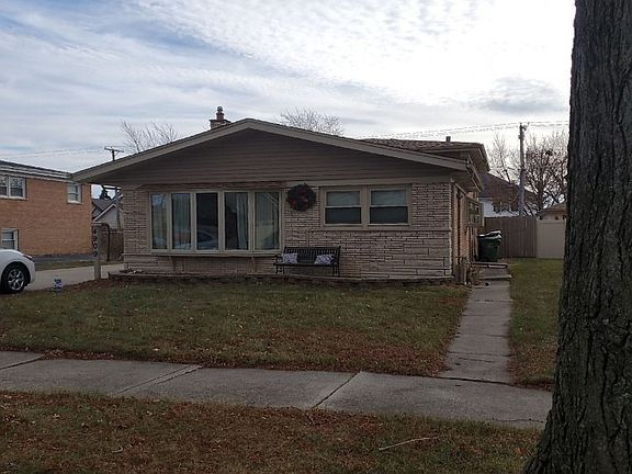 2nd image of 4909 W 106th Pl