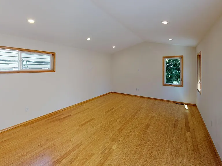 5418 NE 25th Ave — Photo 13