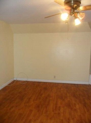 2nd image of 1140 E 95th St #2