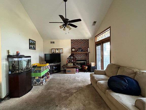 3rd image of 1281 Old Mill Ln