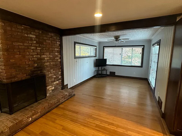 2054 Cason Dr — Photo 6