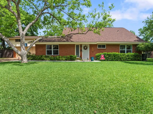 3608 Wooten Dr, Fort Worth, TX 76133