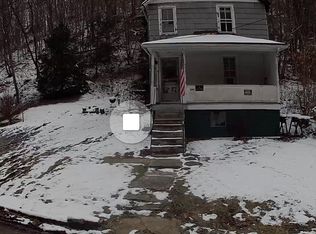 Renova St, Freeman, WV 24724