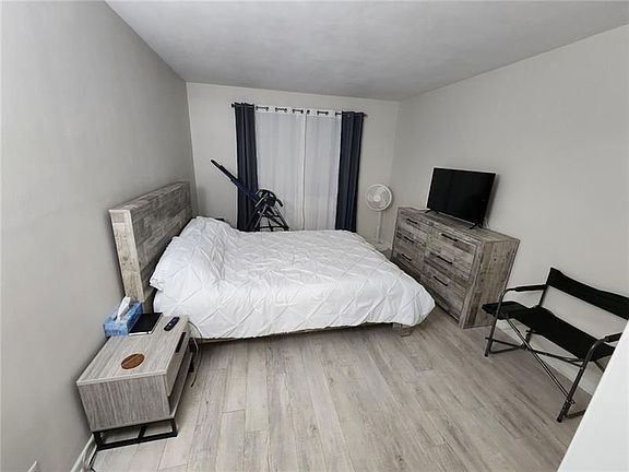 4th image of 1801 NE 62nd St APT 103