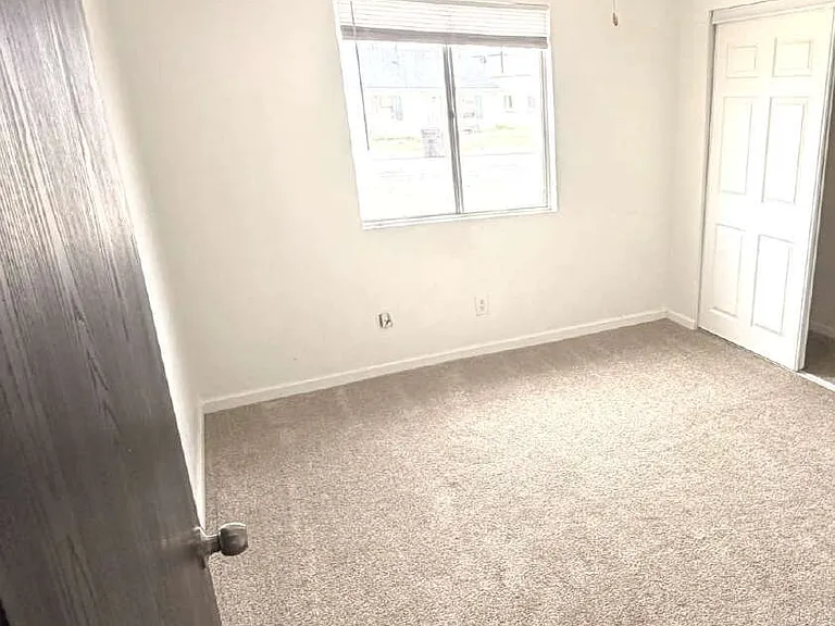 1504 E 29th Ave #2 — Photo 3