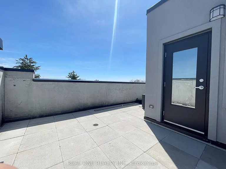 851 Sheppard Ave W #19 — Photo 3