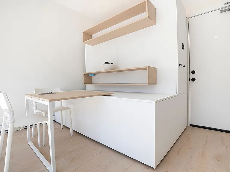 8th Street Studios Near Downtown Los Angeles Move-In Special — Photo 47