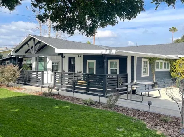 1177 E Collins St, Oxnard, CA 93036