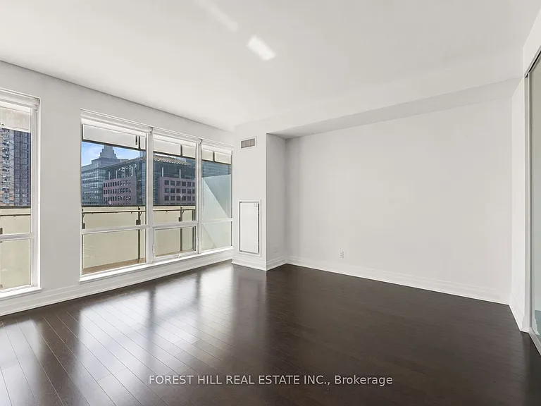 80 John St #1410 — Photo 6