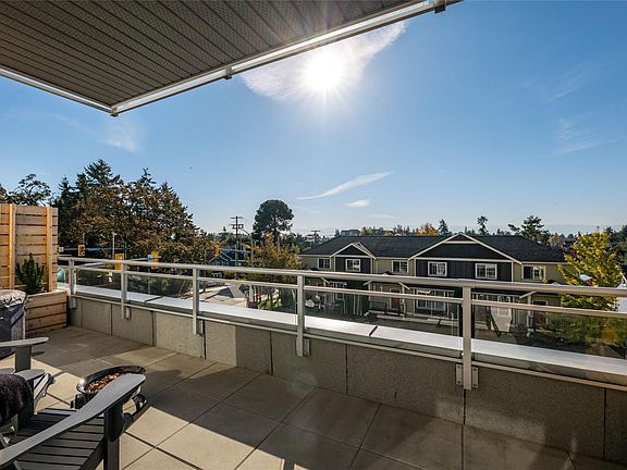 2nd image of 1102 Esquimalt Rd #211