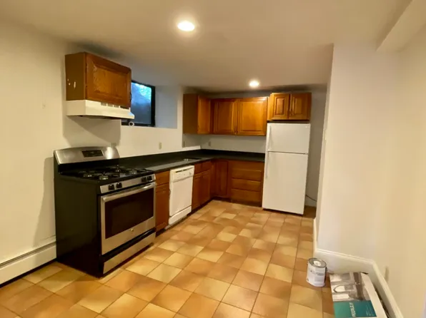 132 Chiswick Rd #B, Boston, MA 02135