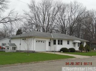 21 Franklin Ave E, Gaylord, MN 55334