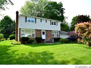 156 Shalimar Dr, Rochester, NY 14618