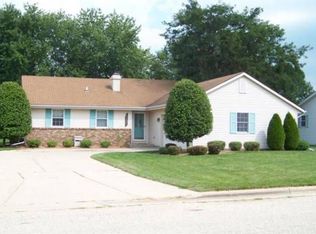 1120 Sentinel Dr, Janesville, WI 53546