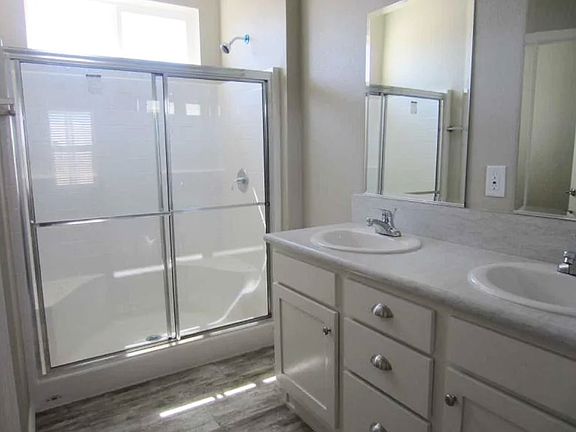 4th image of 6420 E Tropicana Ave #Vludw3