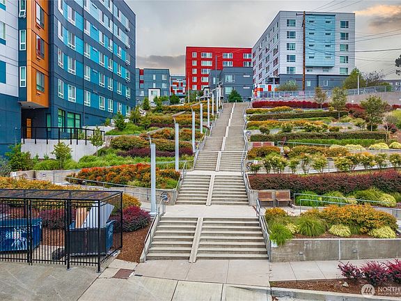 2nd image of 321 10th Avenue S #610