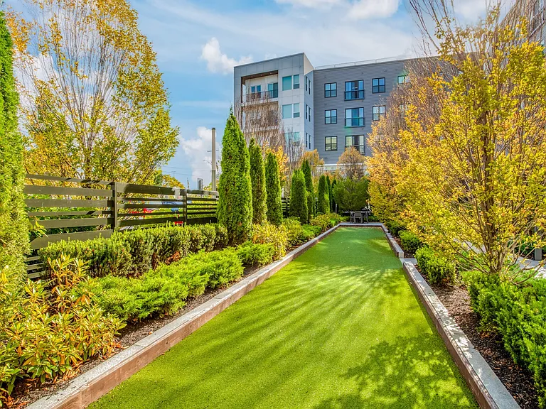 Windsor Mystic River offers plenty of gathering spaces for our residents and their guests.