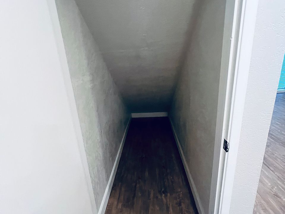 1st image of 2084 Ascot Dr APT 7