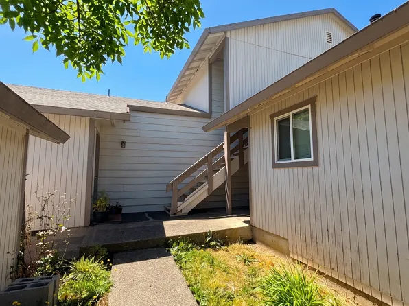 THGA01, 9765 SW Lookout Ter #D, Beaverton, OR 97008