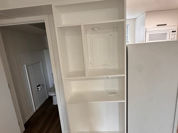 5th image of 430 E Hereford St #430