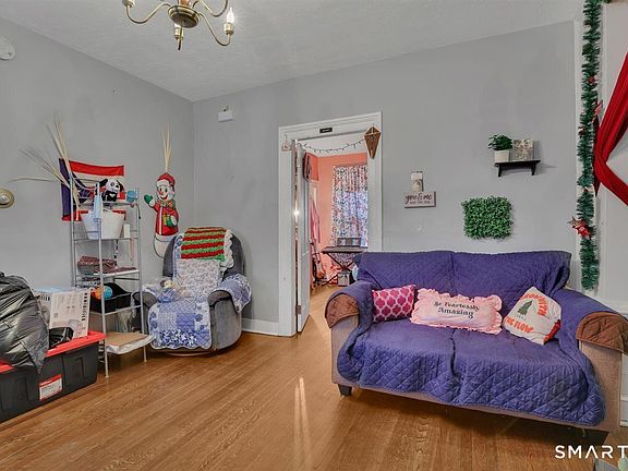 5th image of 23 Summer Street