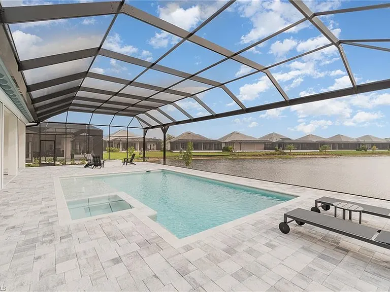 8900 Nevis Way — Photo 31