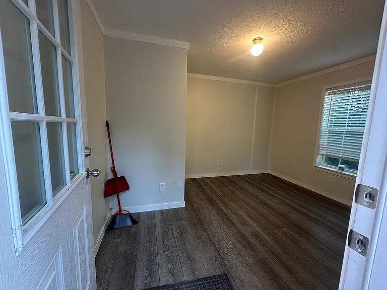 671 Lincolnville Ave — Photo 16