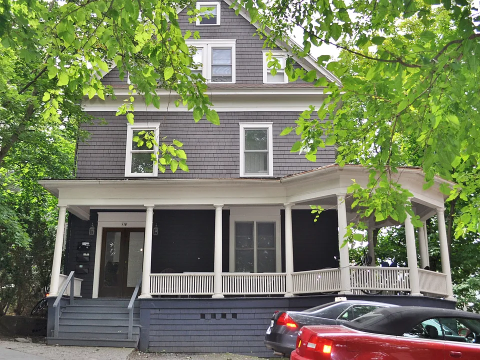 123 Highland Pl #2