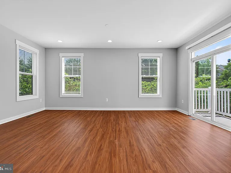 22463 Verde Gate Ter — Photo 14