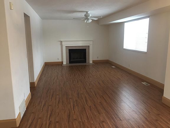 3rd image of 1254 W Cove Park Cir